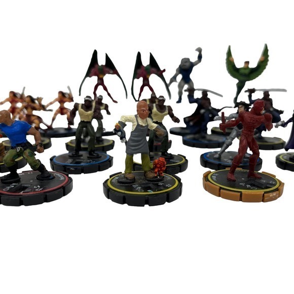 Wiz Kids Heroclix Mixed Lot of 22 Marvel & DC Superhero Infinity Challenge Figs - Picture 3 of 9